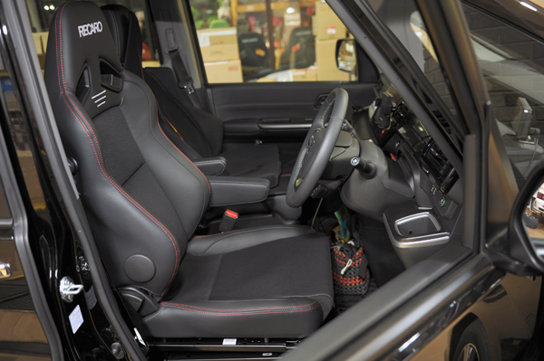 181124_Daily view of ASM RECARO specialized shop._RECARO_SR-7F_sr7f_.jpg